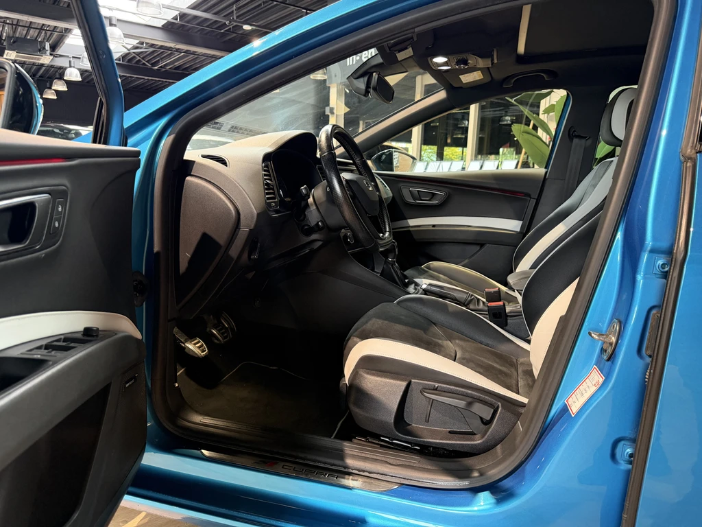 SEAT Leon – foto 8