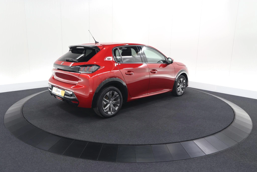 Peugeot e-208 – foto 8