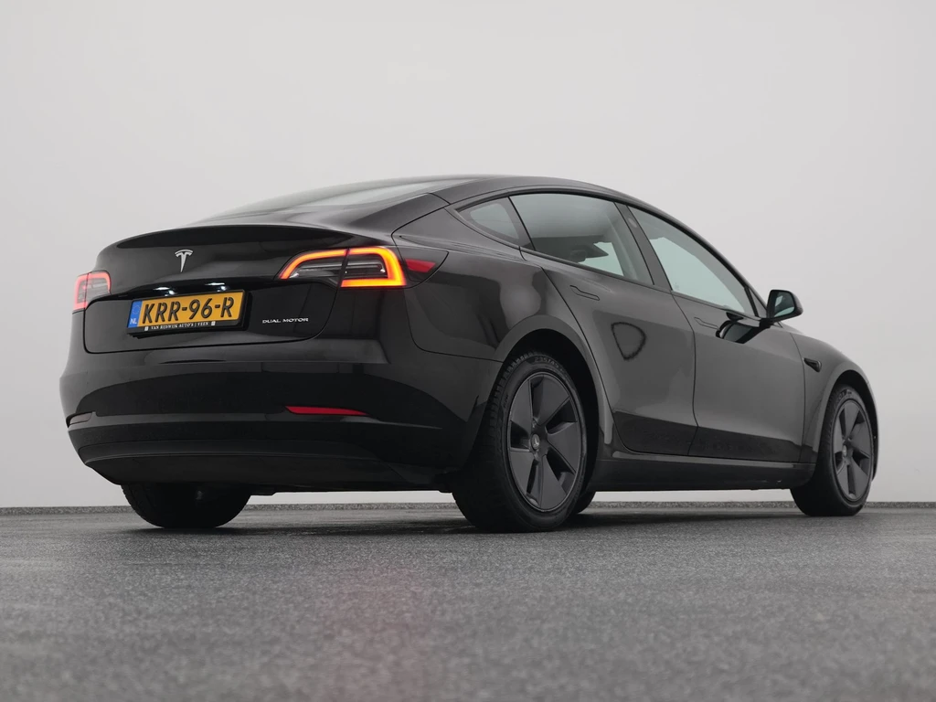 Tesla Model 3 – foto 11