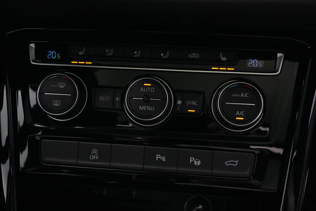 Volkswagen Touran – foto 15