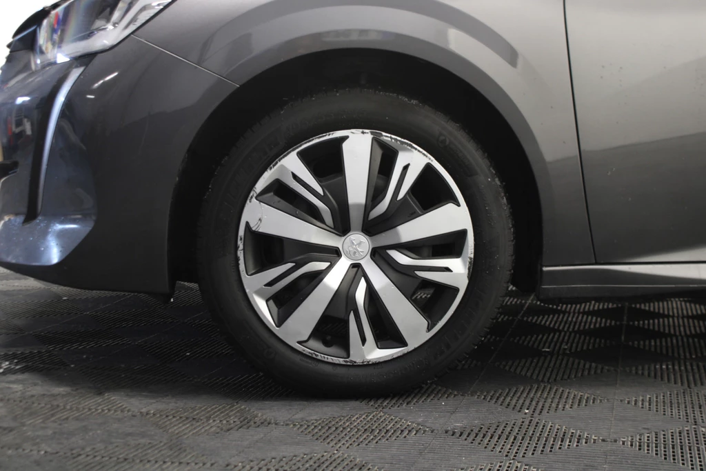 Peugeot 208 – foto 9