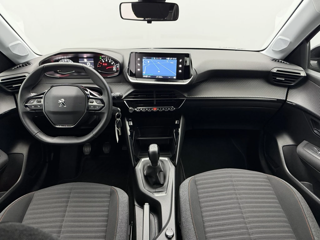 Peugeot 208 – foto 10