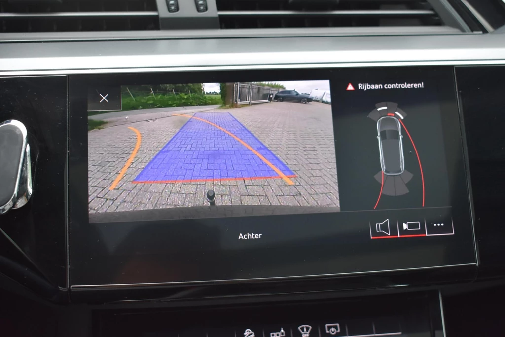 Audi e-tron – foto 16