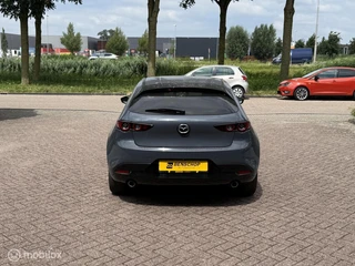 Mazda 3 – thumbnail 3
