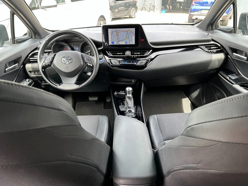 Toyota C-HR – foto 13
