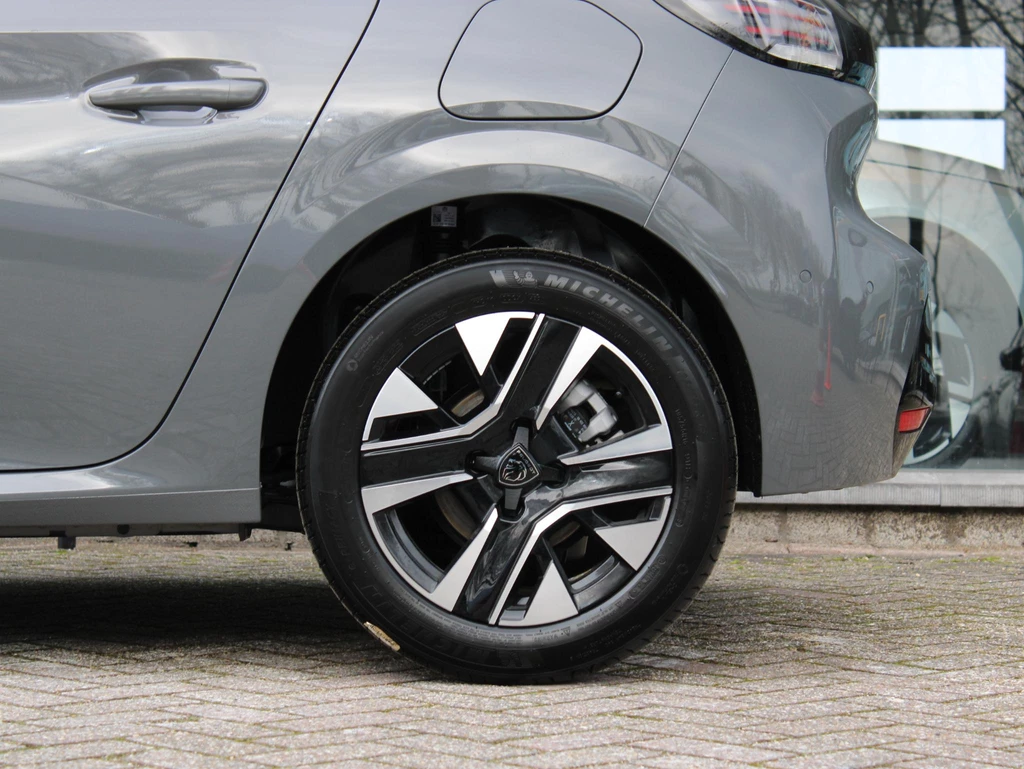 Peugeot 208 – foto 12