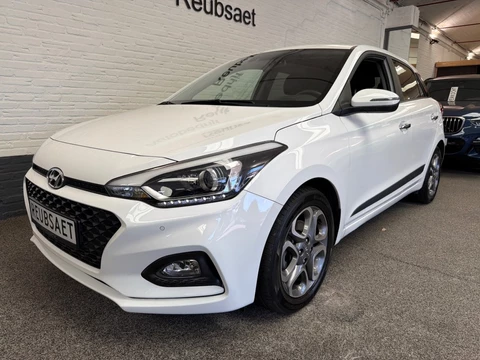 Hyundai i20 1.0 T-GDI Premium Clima Carplay Leder Stoelverw, Camera Navi Incl 12Mnd Garantie