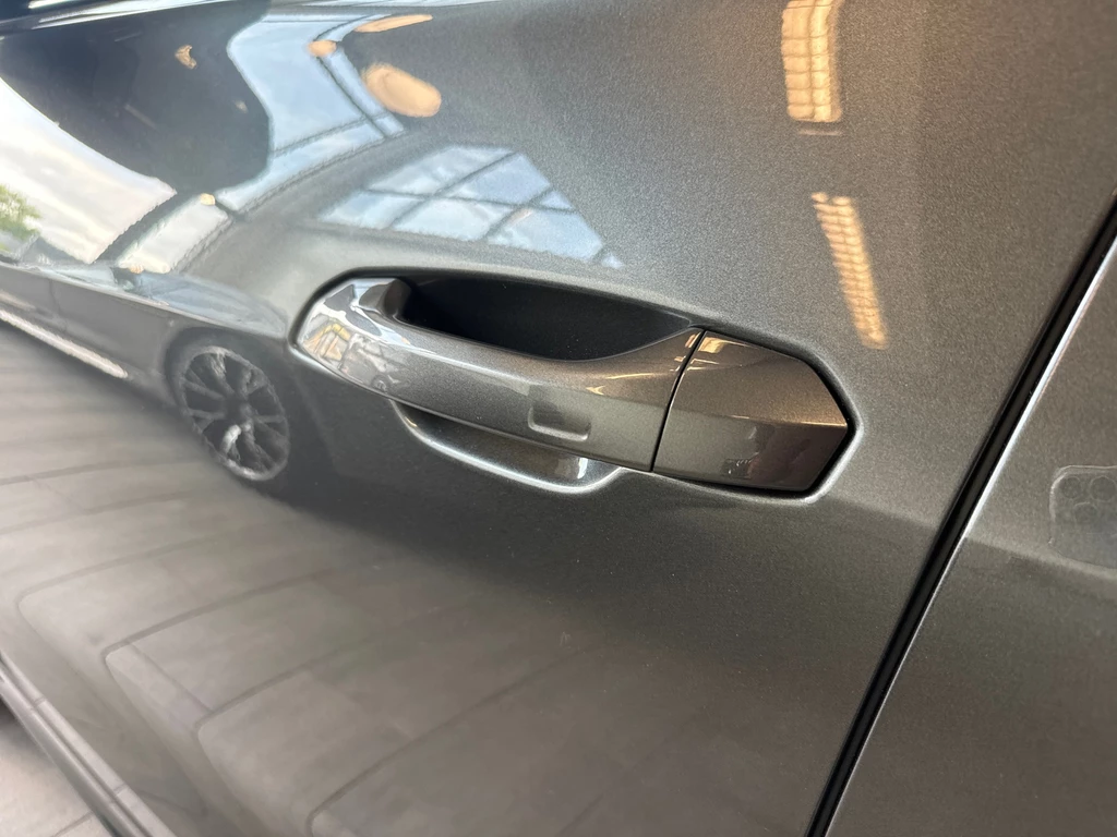 Audi RSQ8 – foto 37