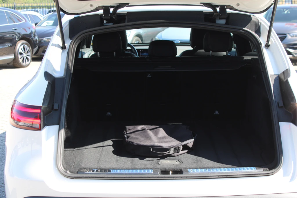 Mercedes-Benz EQC – foto 16