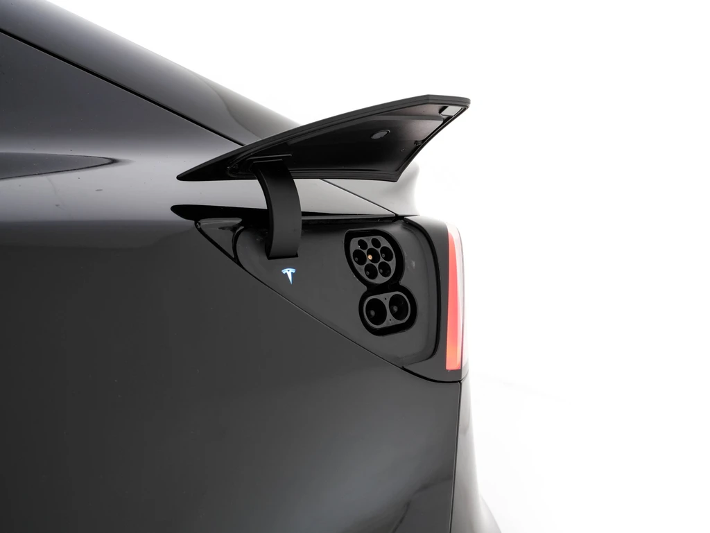Tesla Model 3 – foto 32