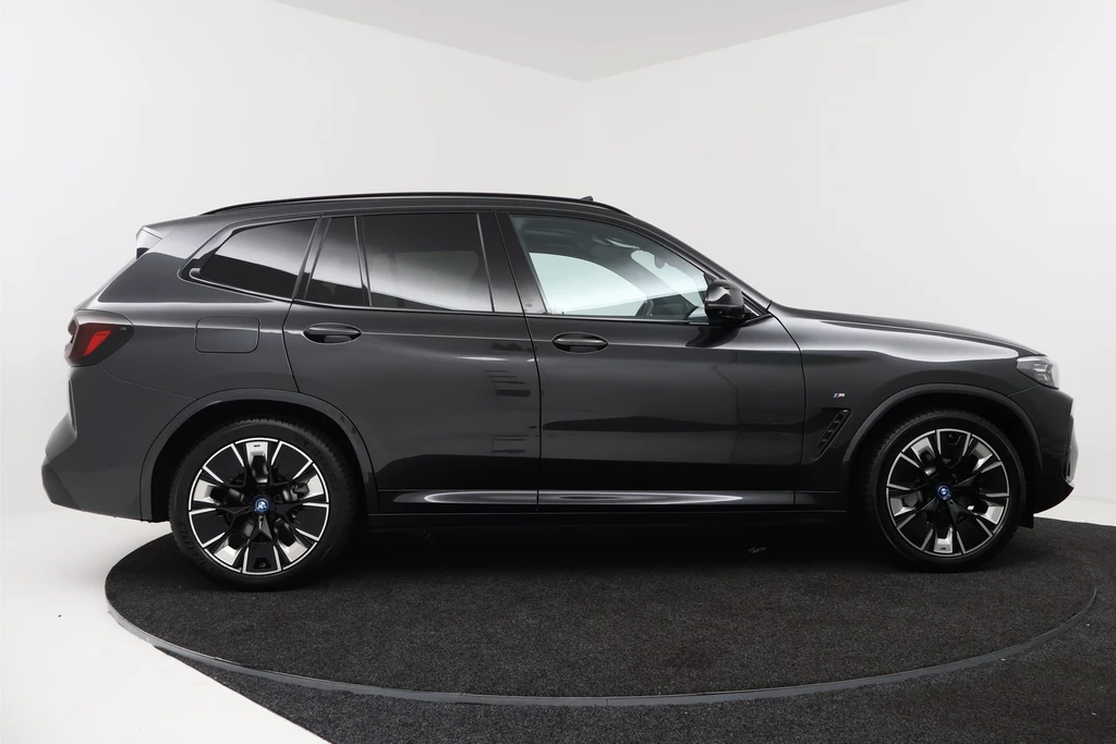 BMW iX3 – foto 5