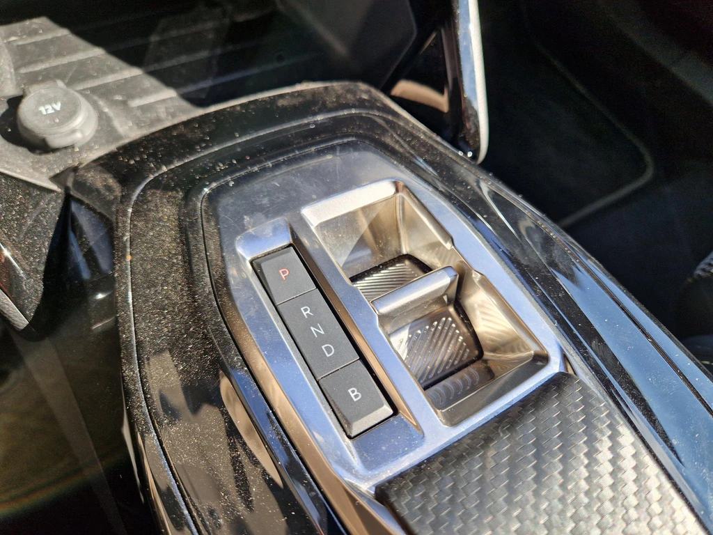 Peugeot e-2008 – foto 25