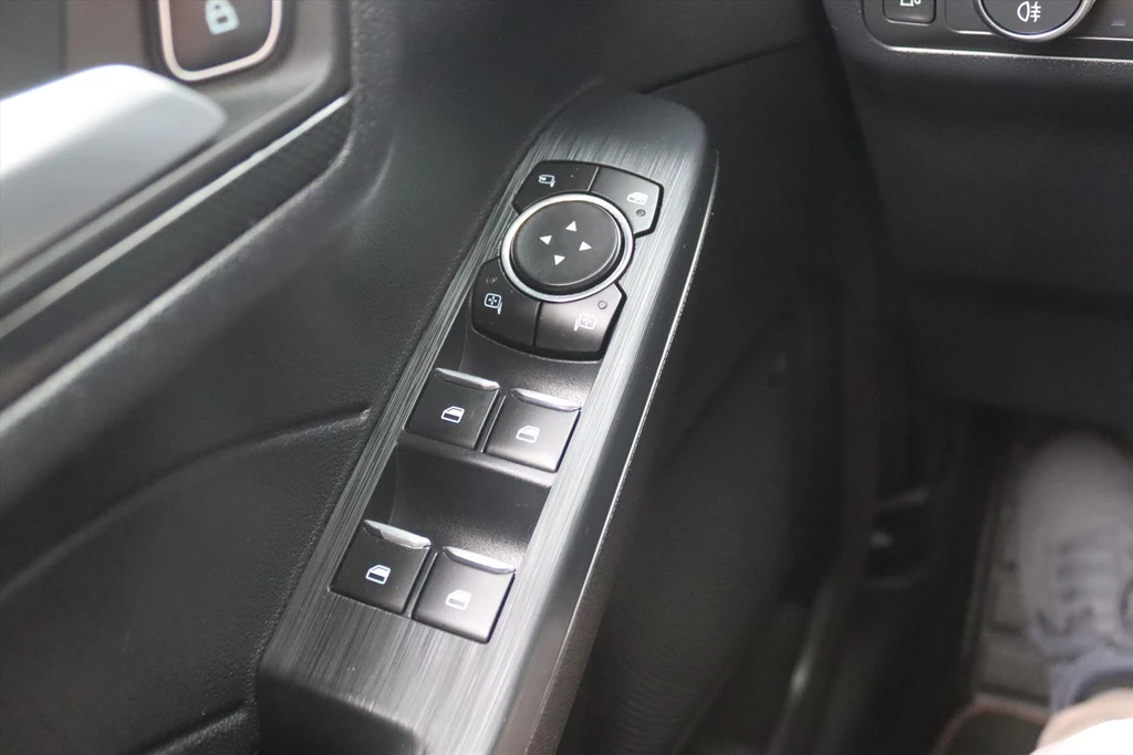 Ford Kuga – foto 48