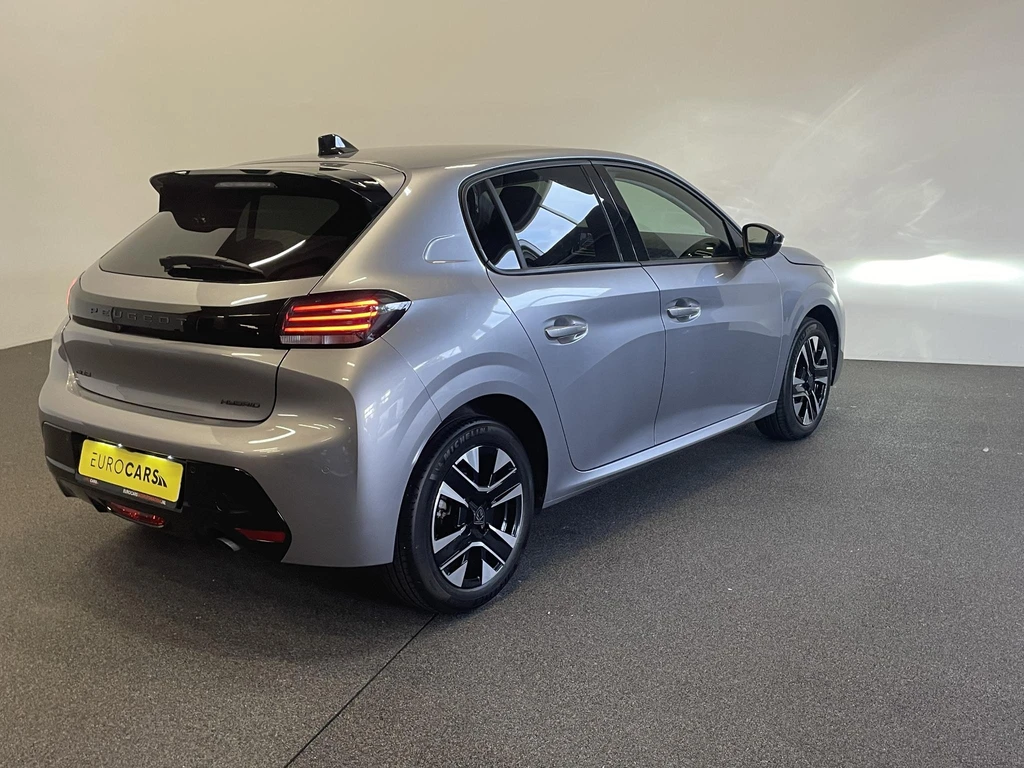Peugeot 208 – foto 8