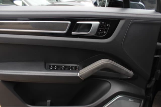 Porsche Cayenne – thumbnail 39
