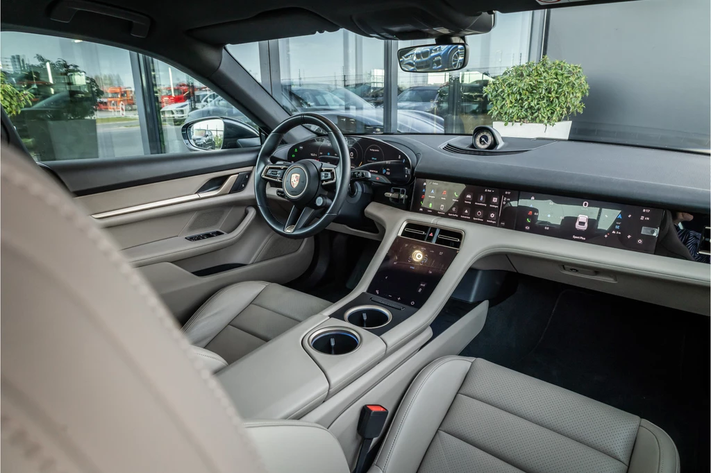 Porsche Taycan – foto 13