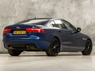 Jaguar XE – thumbnail 4