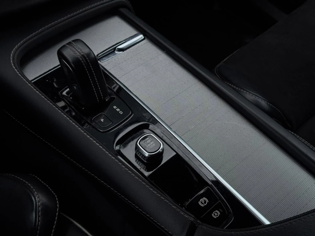 Volvo XC90 – foto 18