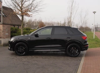 Audi Q3 – thumbnail 2