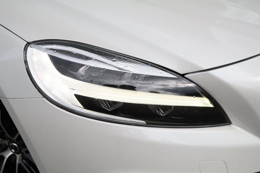 Volvo V40 – foto 15