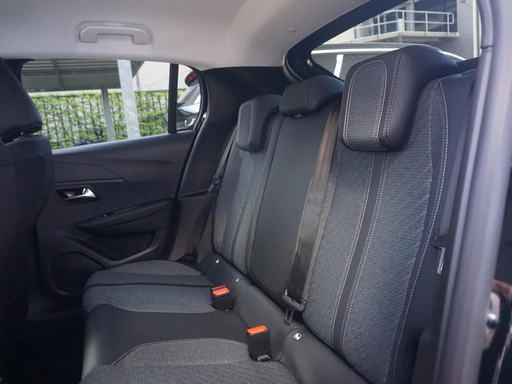 Peugeot 208 – foto 35