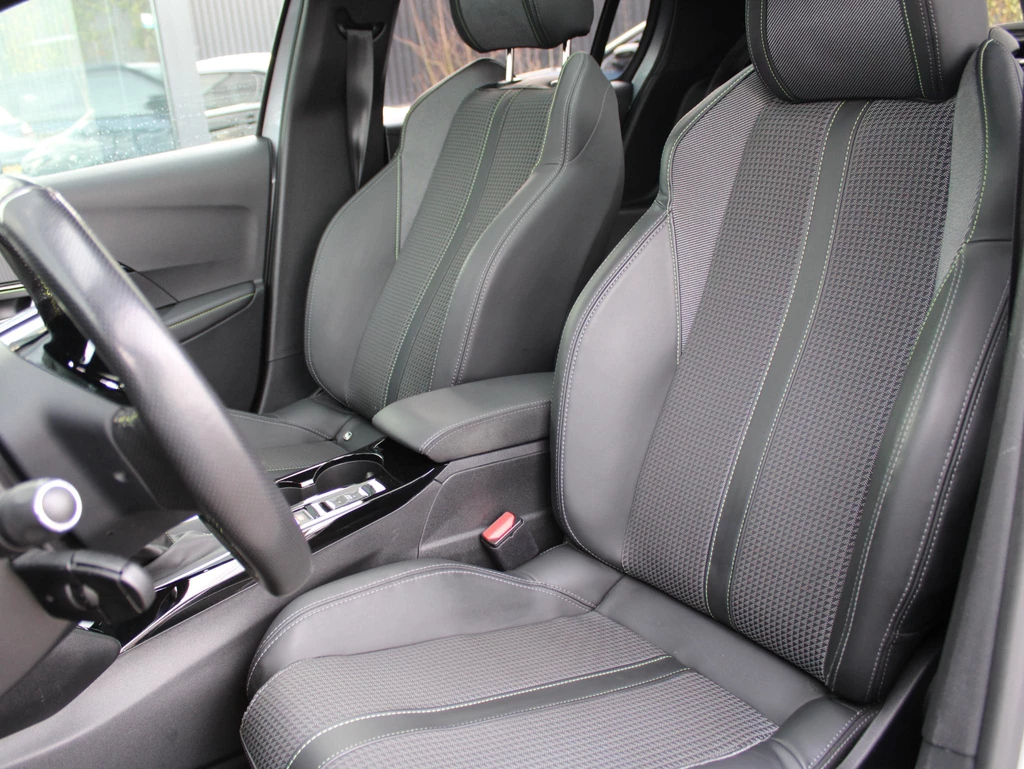 Peugeot 208 – foto 15