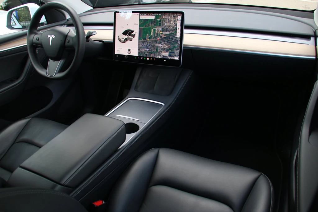 Tesla Model Y – foto 13