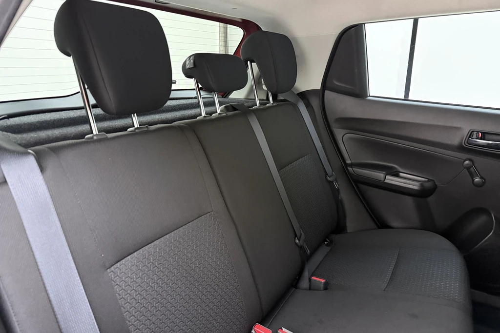 Suzuki Swift – foto 16