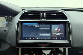 Jaguar XE – thumbnail 30