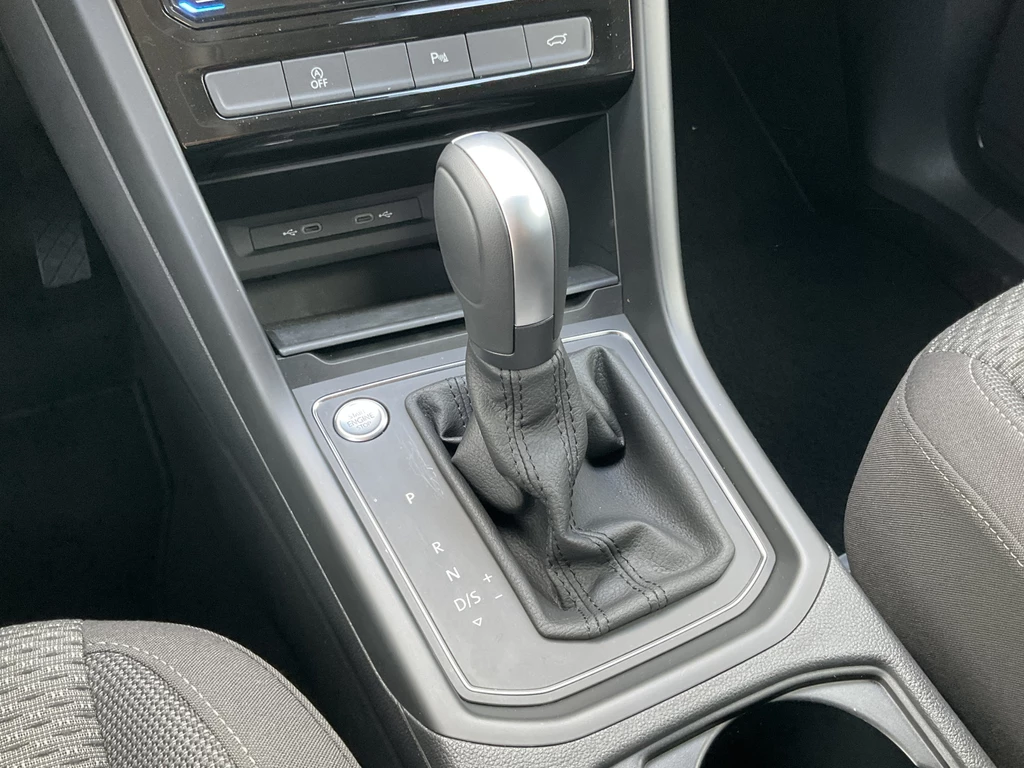 Volkswagen Touran – foto 13