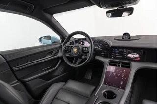 Porsche Taycan – thumbnail 11