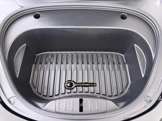 Tesla Model 3 – thumbnail 27