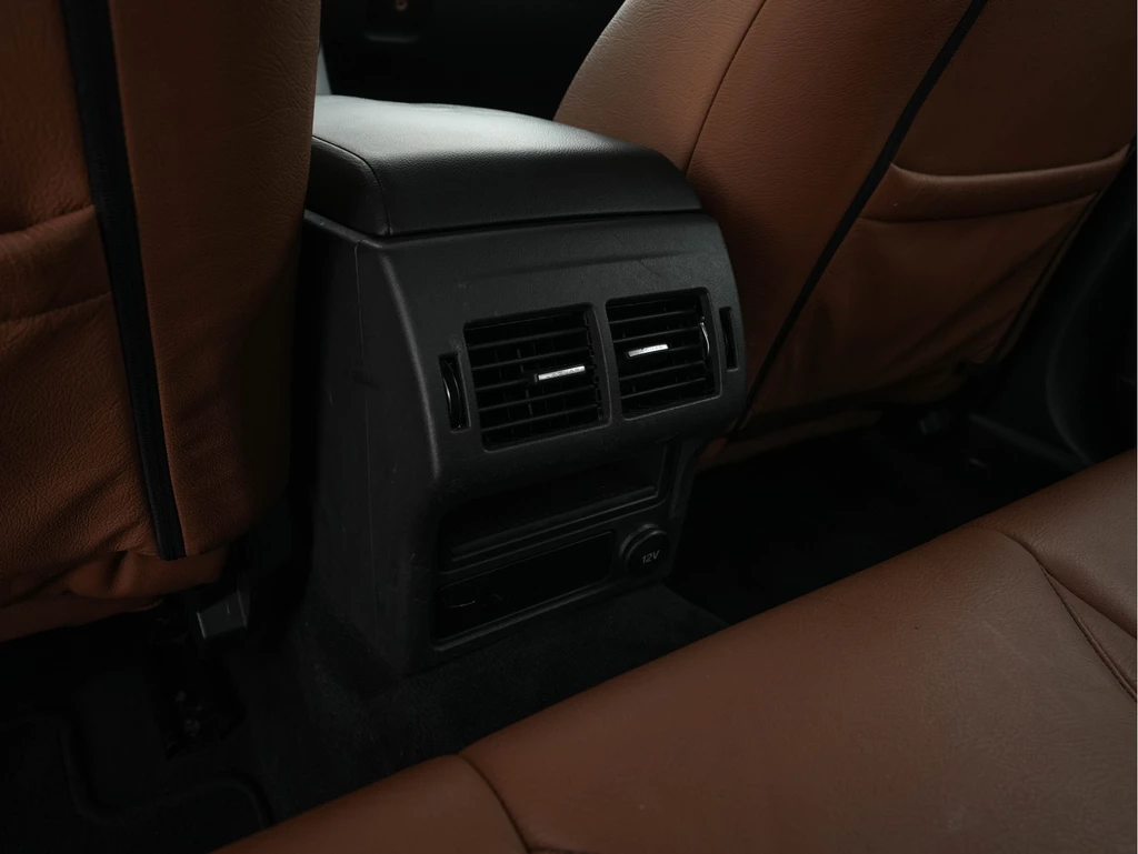 Jaguar XE – foto 21
