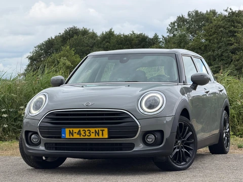 Mini Clubman 1.5 One Business Edition Automaat - Moonwalk Grey - Nav/Carplay/Excitement pakket