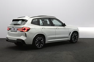 BMW iX3 – thumbnail 5