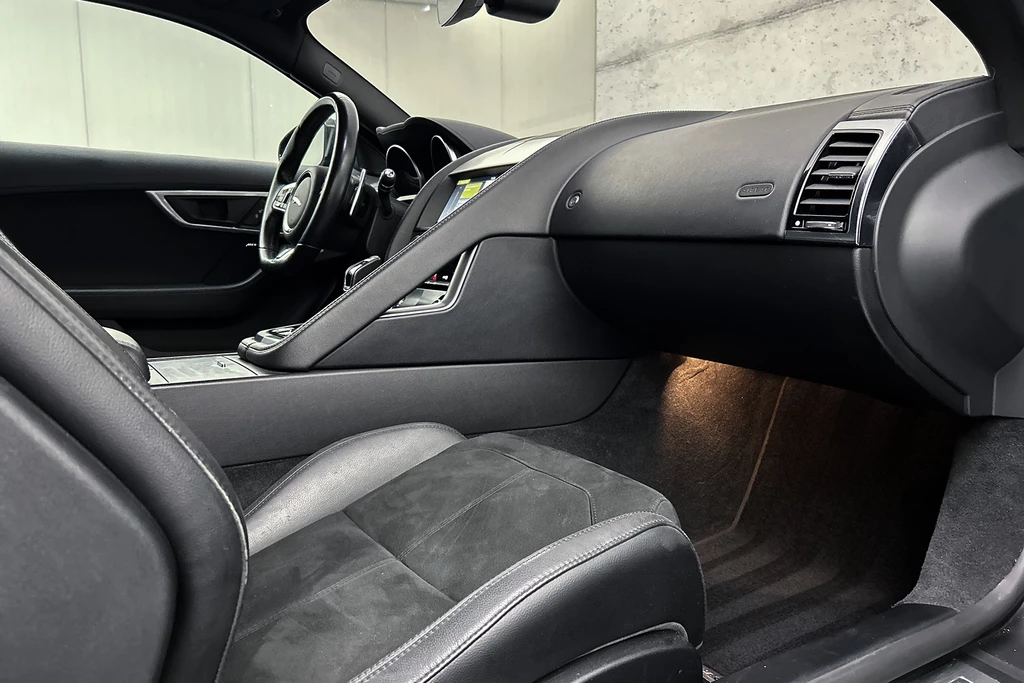 Jaguar F-TYPE – foto 17