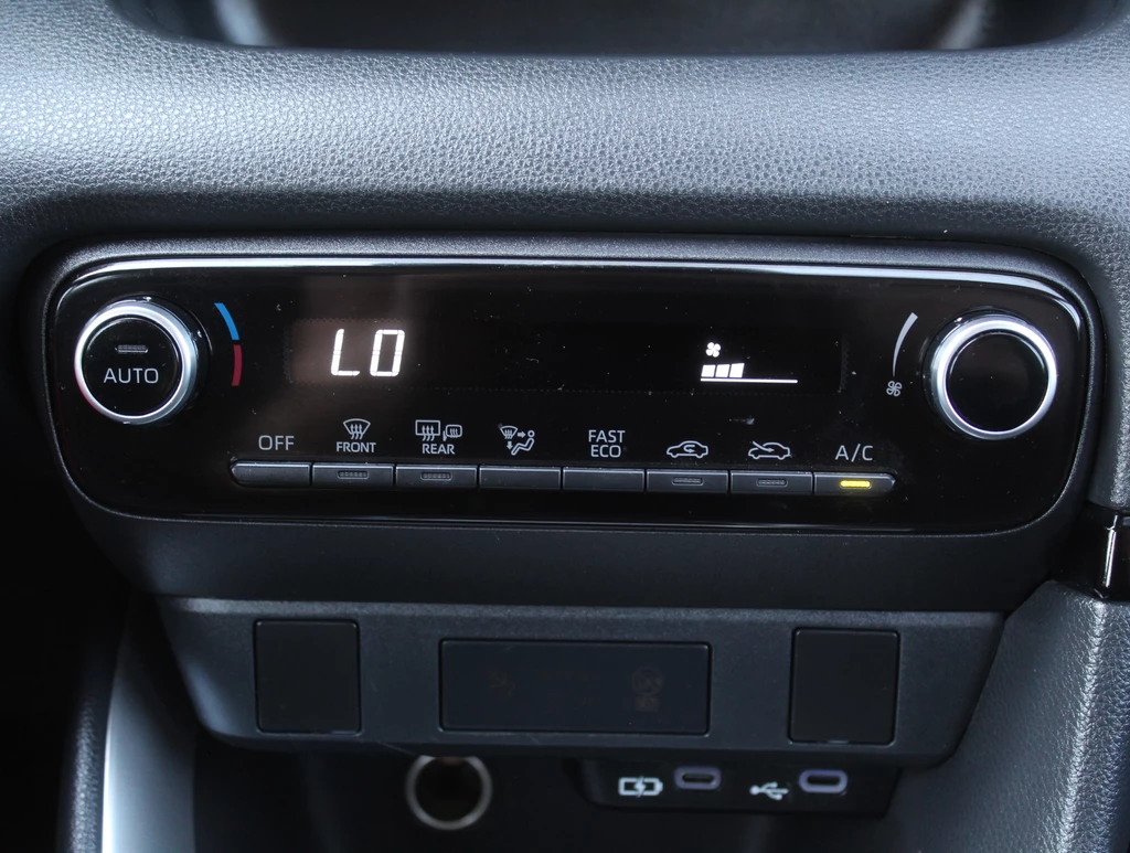 Toyota Yaris – foto 18