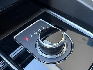 Jaguar F-PACE – thumbnail 44