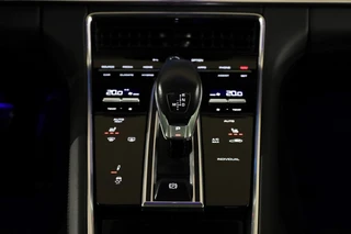 Porsche Panamera – thumbnail 18