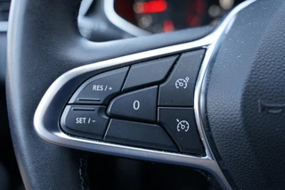 Renault Clio – thumbnail 18