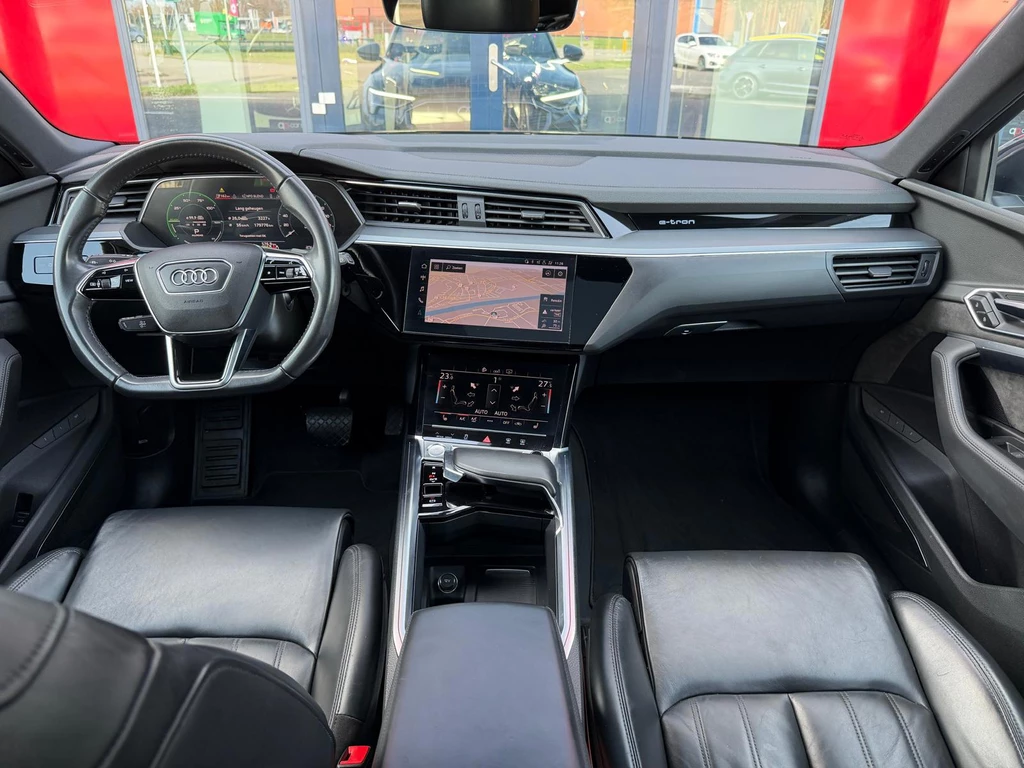 Audi e-tron – foto 12