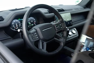 Land Rover Defender – thumbnail 14