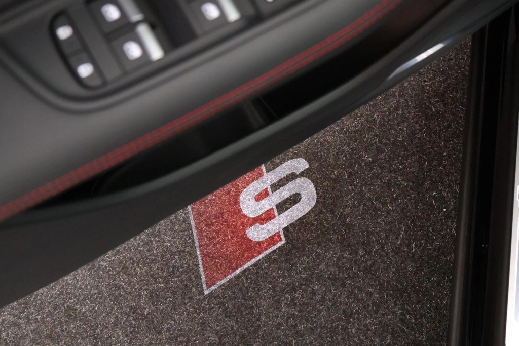 Audi Q8 – foto 56