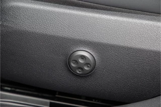 Mercedes-Benz E-Klasse – thumbnail 22