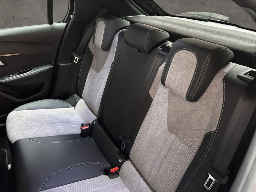 Peugeot 208 – foto 14