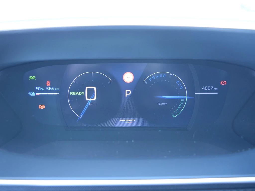 Peugeot e-2008 – foto 8