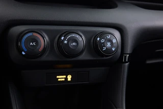 Toyota Yaris – thumbnail 15