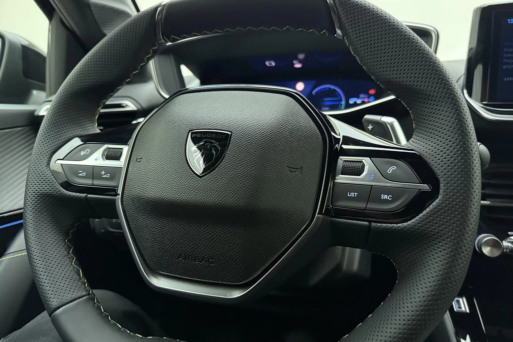 Peugeot 208 – foto 19