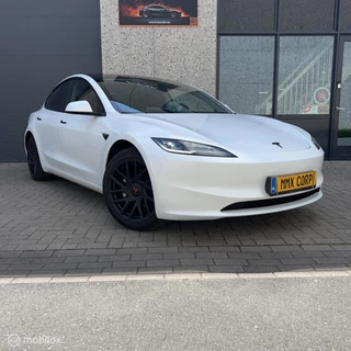 Tesla Model 3 – thumbnail 7