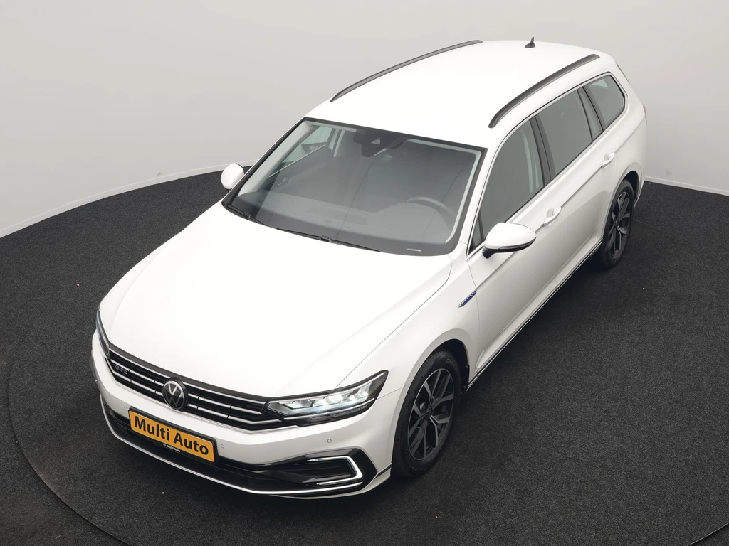 Volkswagen Passat – foto 2
